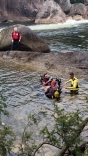 Jovem morre afogado após mergulhar em cachoeira, em Palhoça