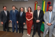 Diretoria da OAB Subseção Palhoça visita presidente da OAB SC